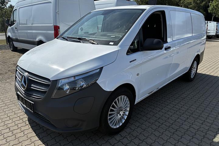 Hvid Mercedes eVito 129 fra 2021