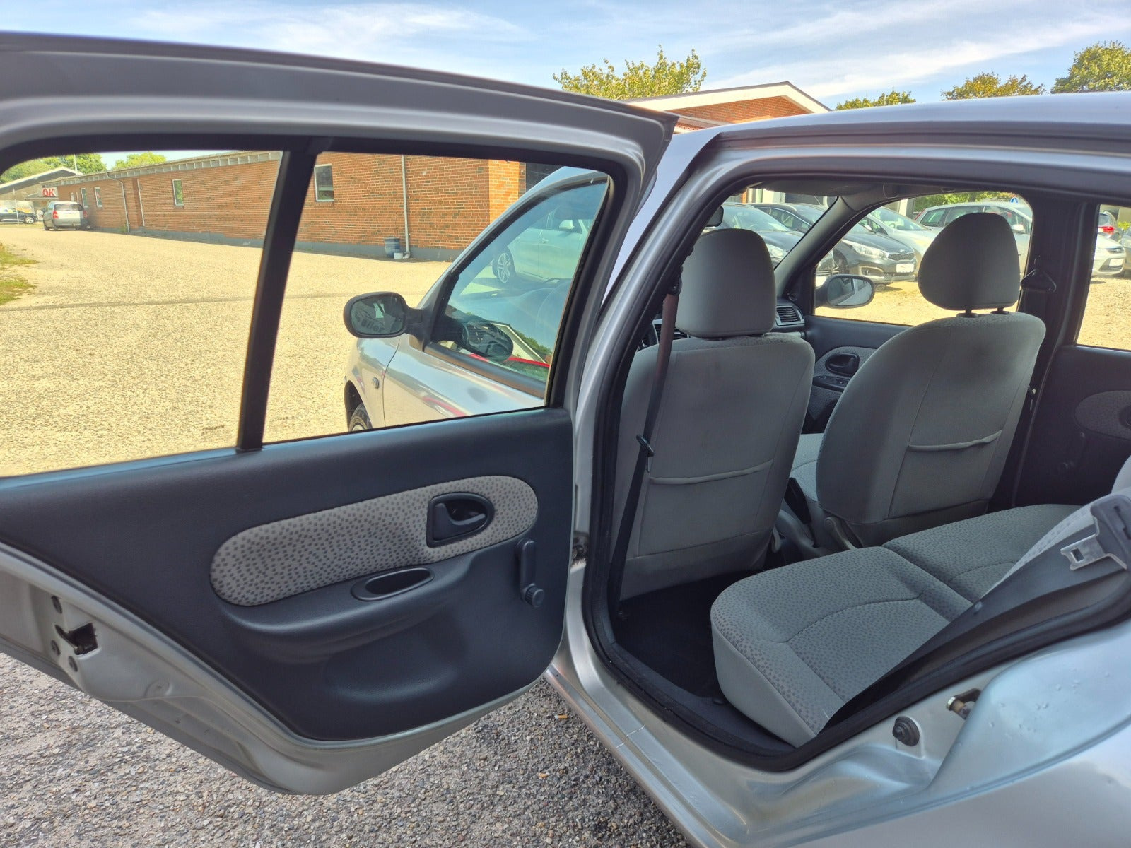 Grøn Renault Clio II fra 2006