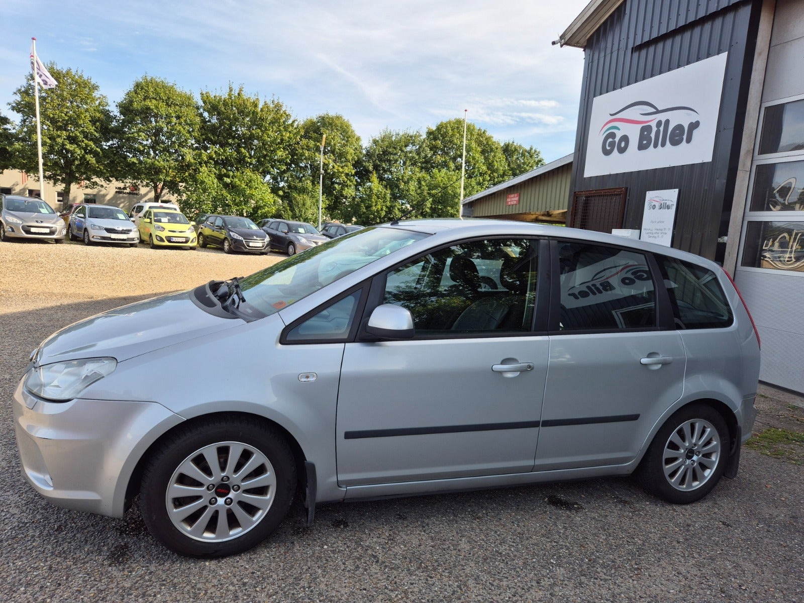 Grøn Ford C-MAX fra 2010