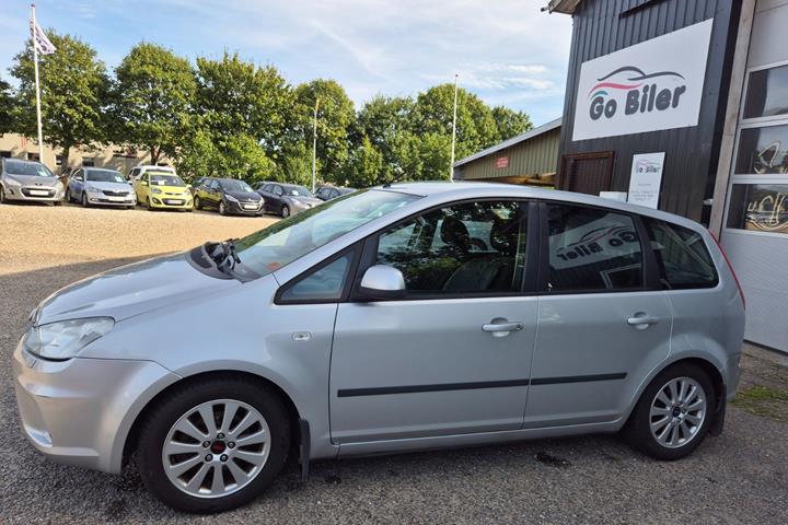 Grøn Ford C-MAX fra 2010