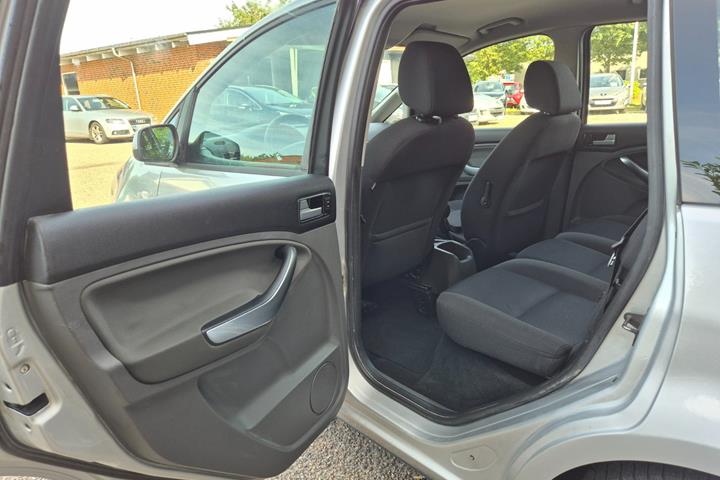 Grøn Ford C-MAX fra 2010
