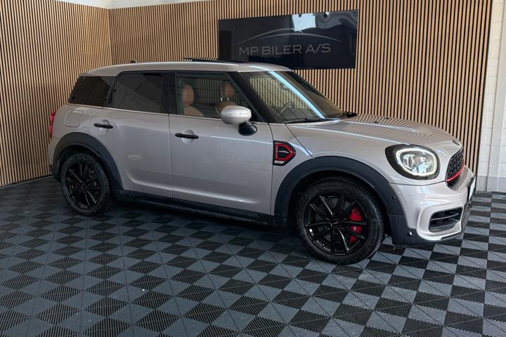 Beige Mini Countryman Cooper S fra 2022