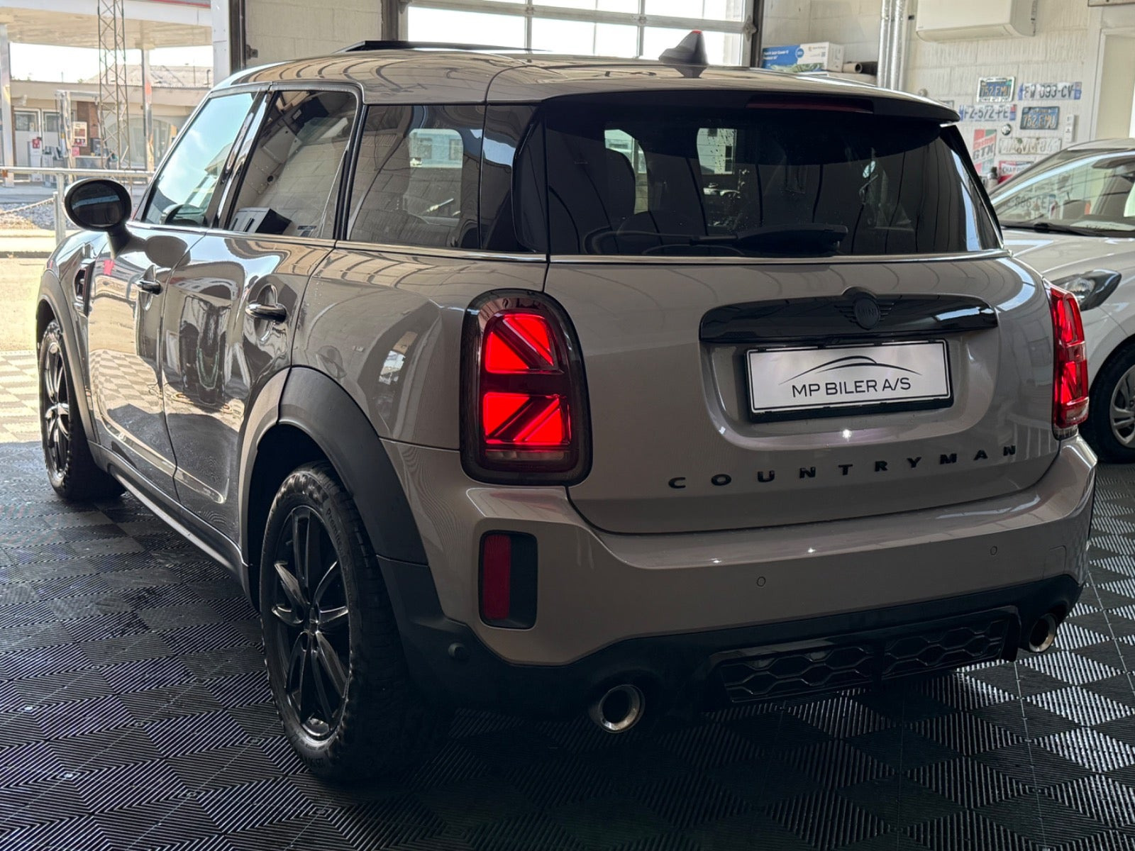 Beige Mini Countryman Cooper S fra 2022