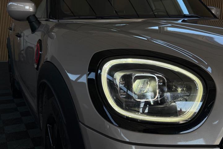 Beige Mini Countryman Cooper S fra 2022