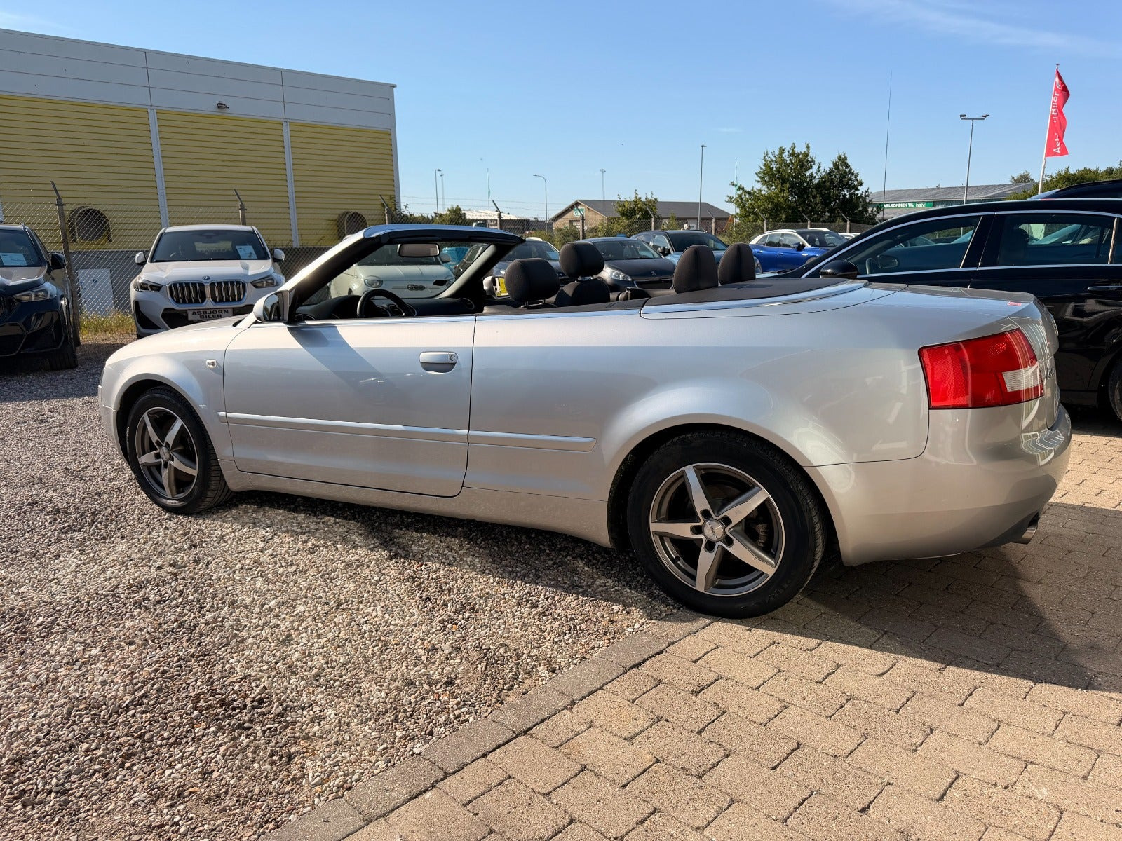 Sølv Audi A4 fra 2003