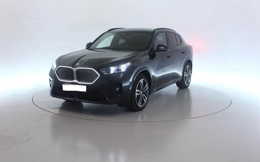 BMW iX2 eDrive20 Charged M-Sport