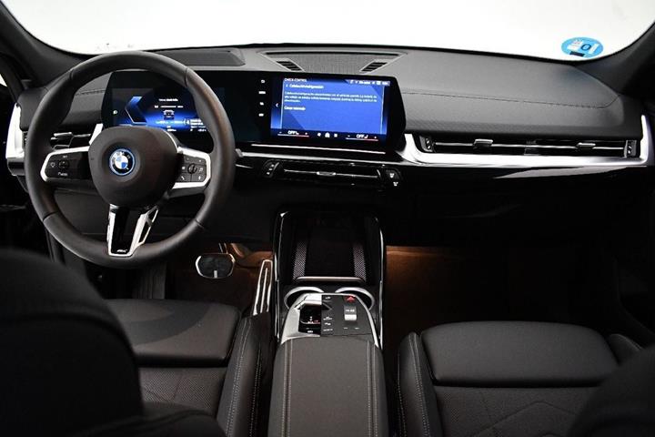 Sort BMW iX2 fra 2026
