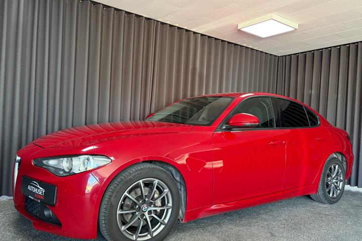 undefined Alfa Romeo Giulia fra 2016