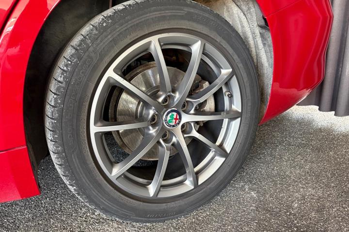 undefined Alfa Romeo Giulia fra 2016