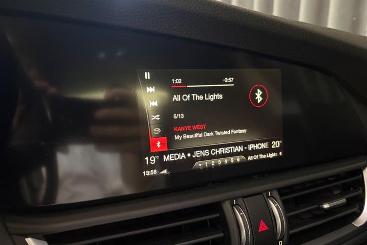 undefined Alfa Romeo Giulia fra 2016