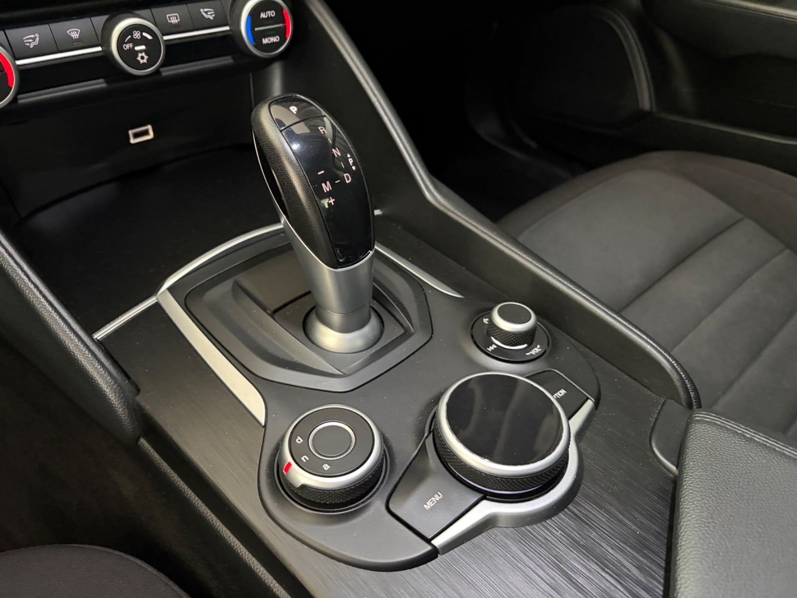 undefined Alfa Romeo Giulia fra 2016