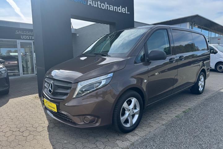 Brun Mercedes Vito 114 fra 2016