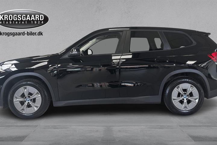 Sort BMW iX1 fra 2023