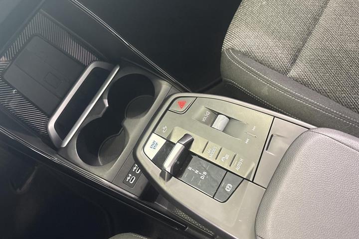 Sort BMW iX1 fra 2023