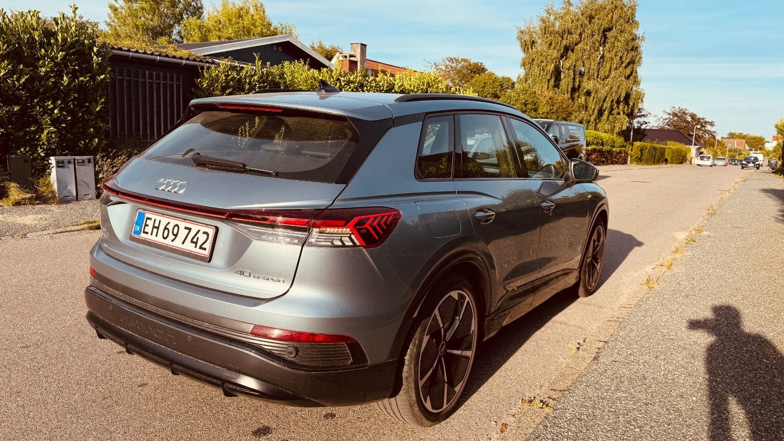 Blå Audi Q4 e-tron fra 2022