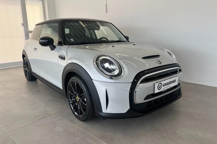 Sølv Mini Cooper SE fra 2021