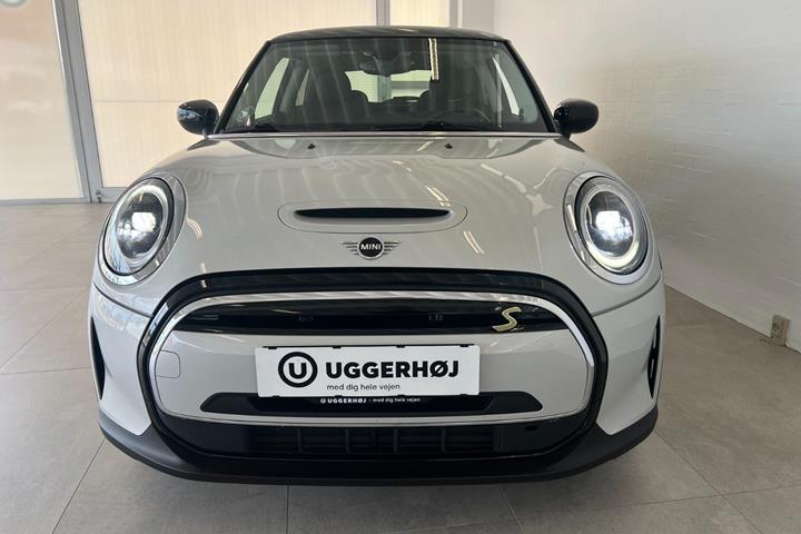 Sølv Mini Cooper SE fra 2021
