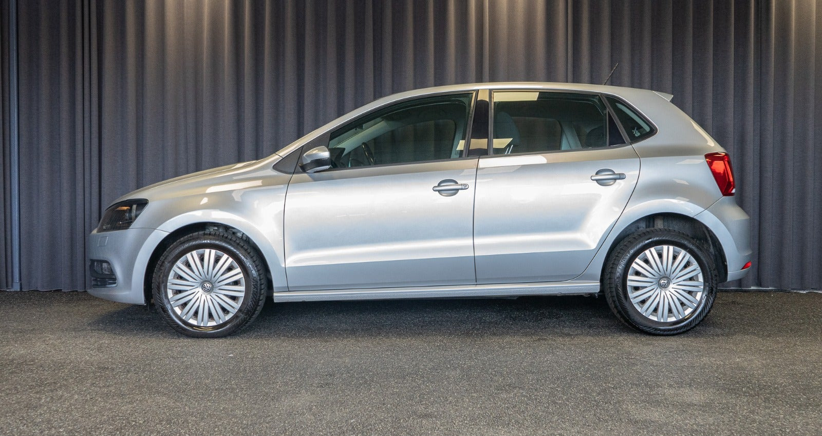 Sølv VW Polo fra 2016