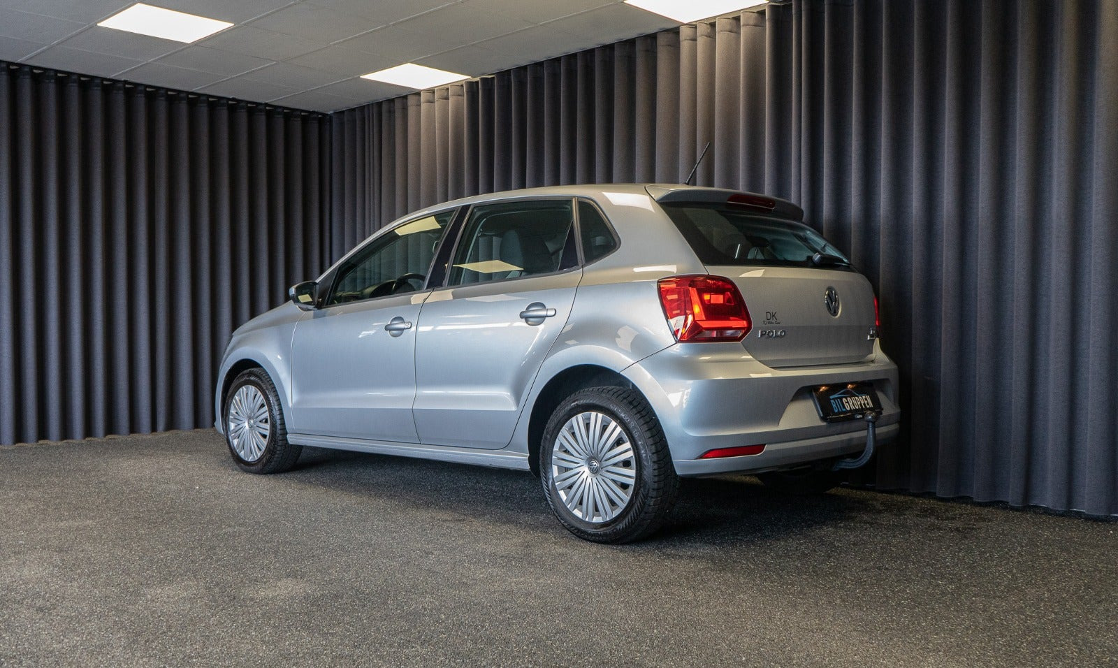Sølv VW Polo fra 2016