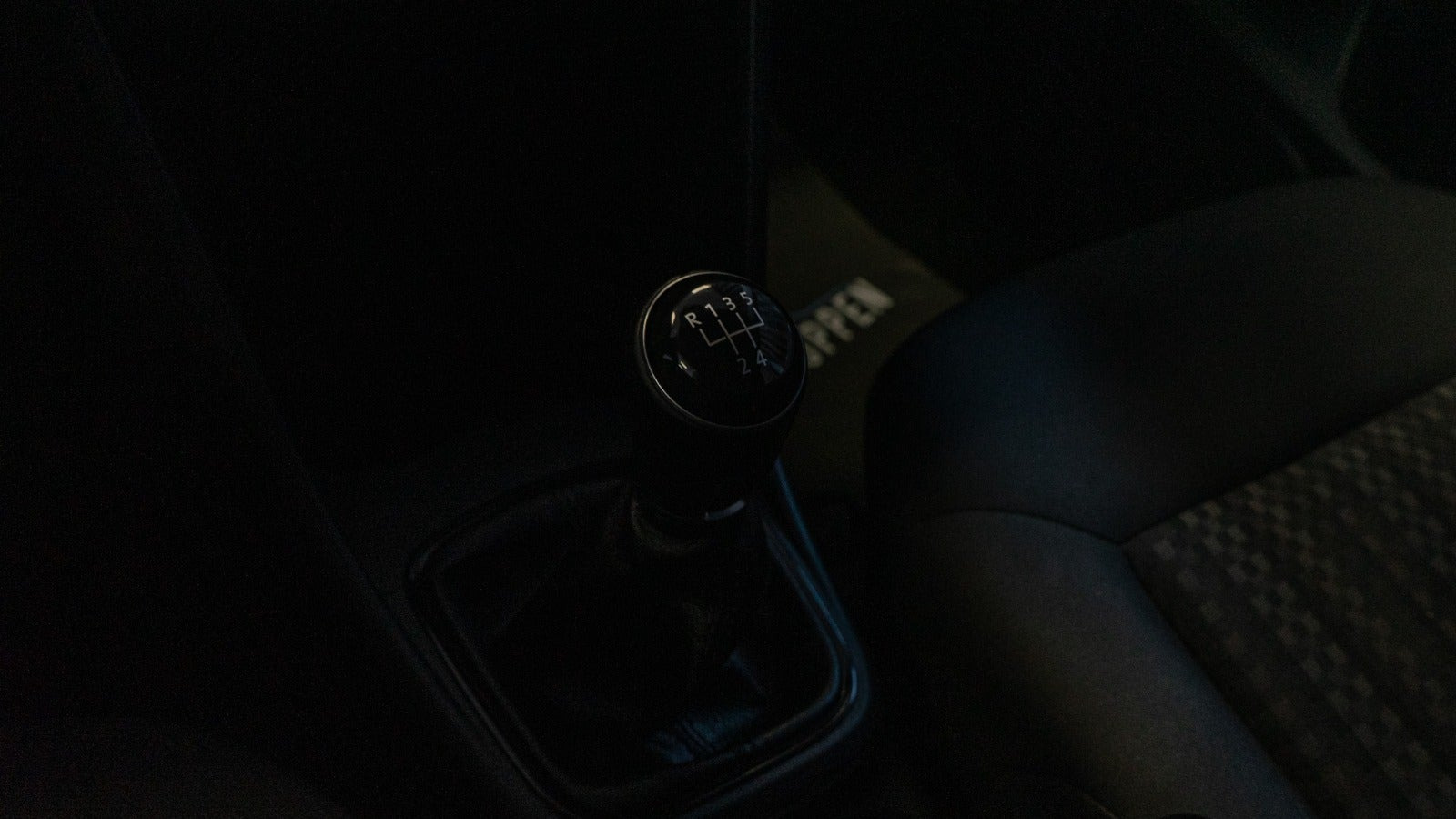 Sølv VW Polo fra 2016