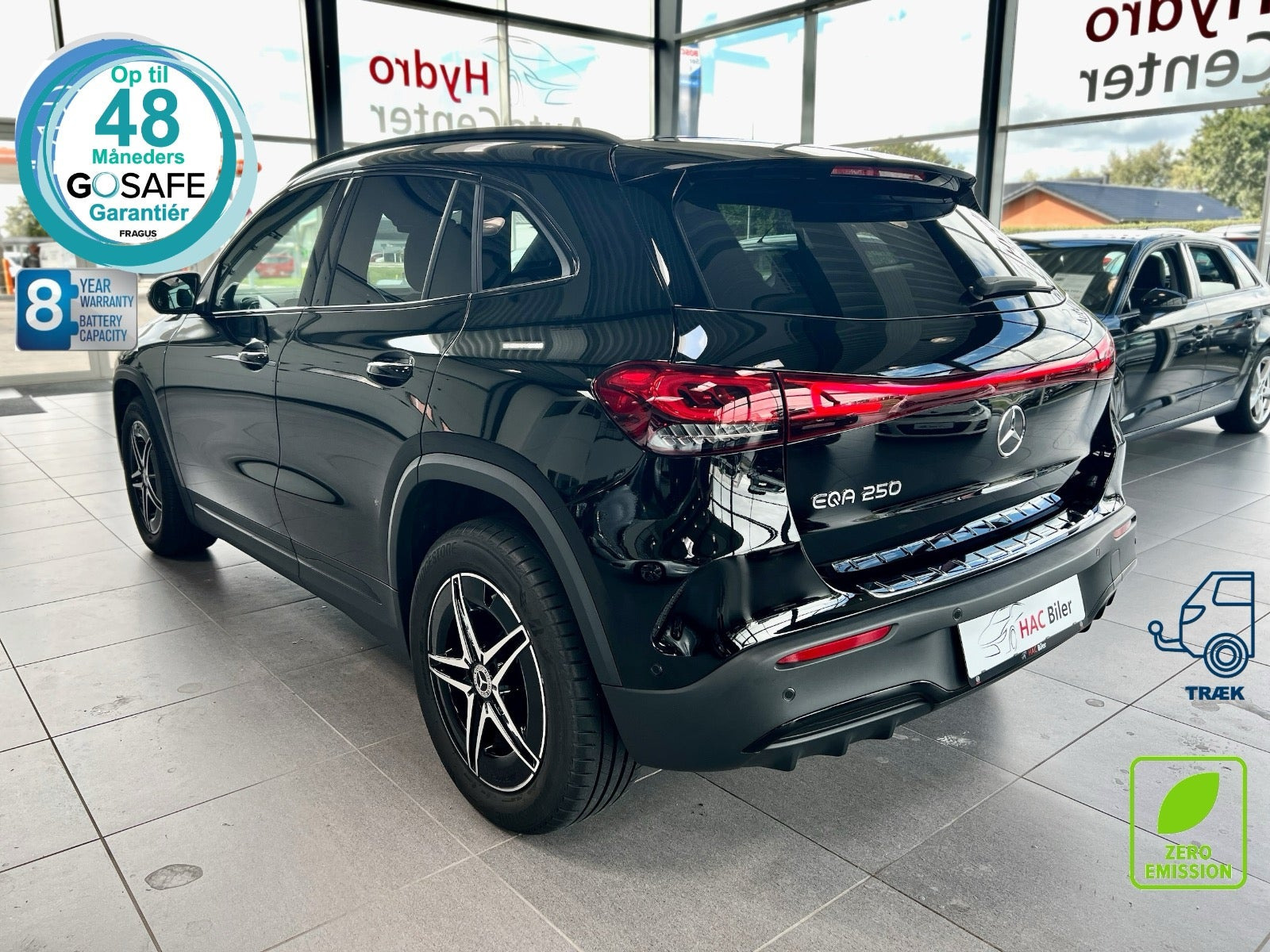 Sort Mercedes EQA250+ fra 2023