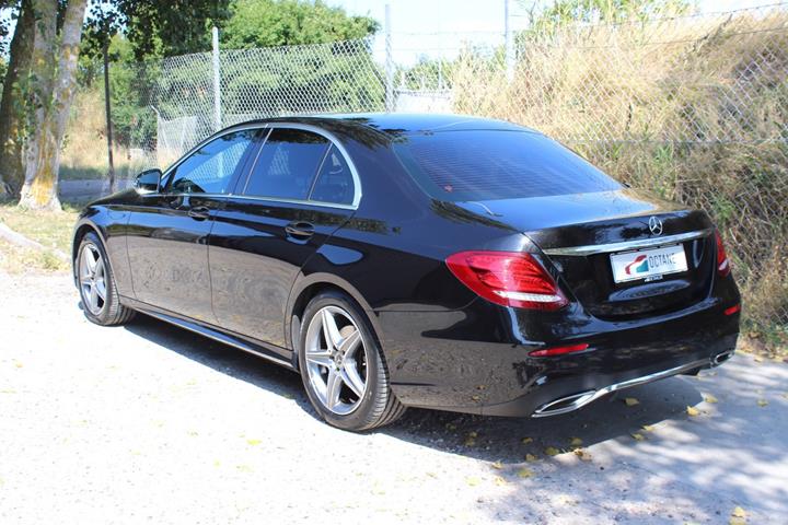 Sort Mercedes E200 fra 2019