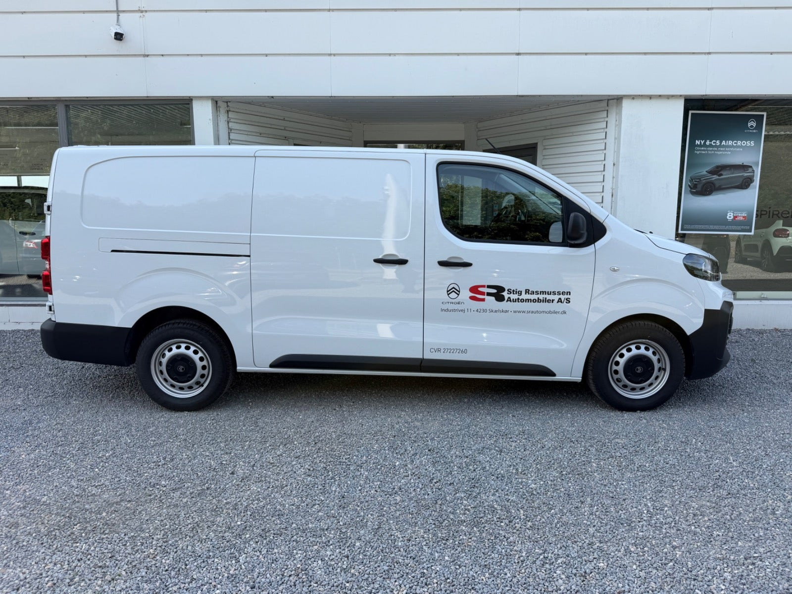 Hvid Citroën Jumpy fra 2026