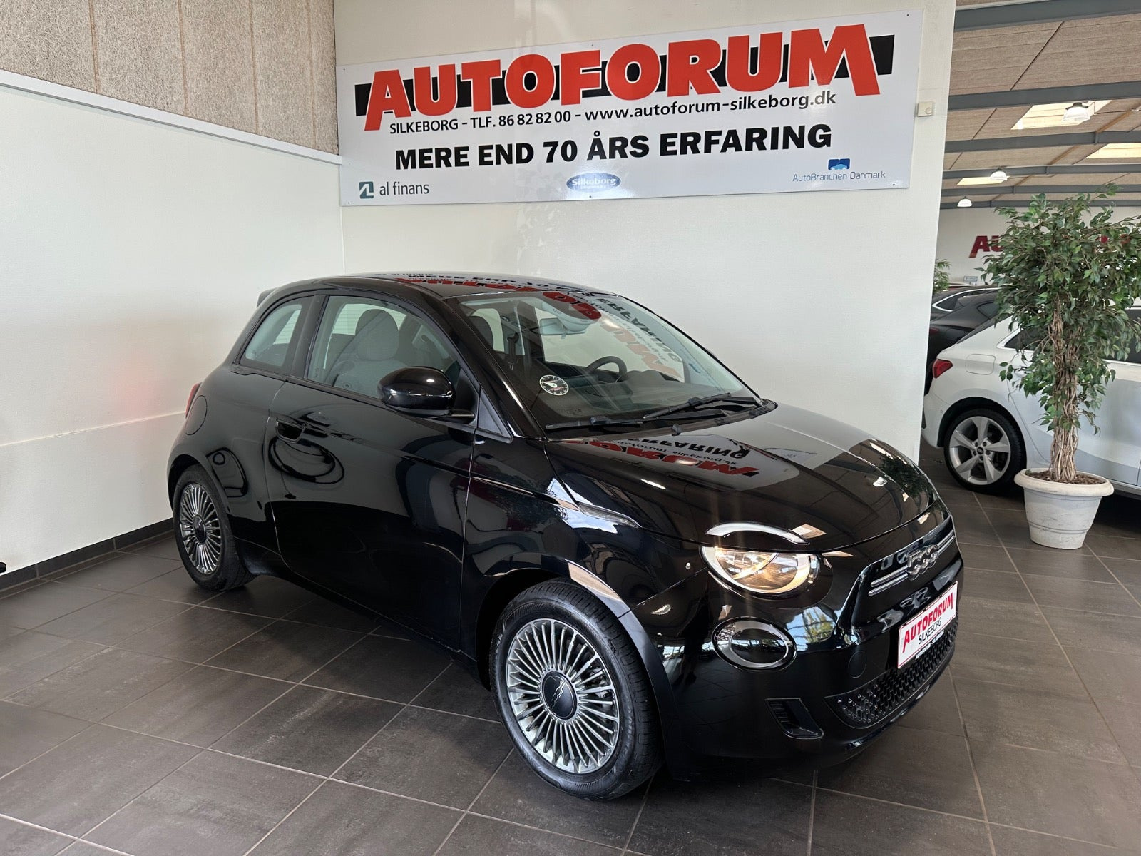 Fiat 500e 42 Icon