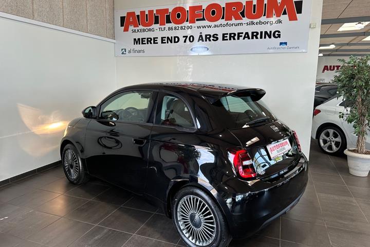Sort Fiat 500e fra 2022
