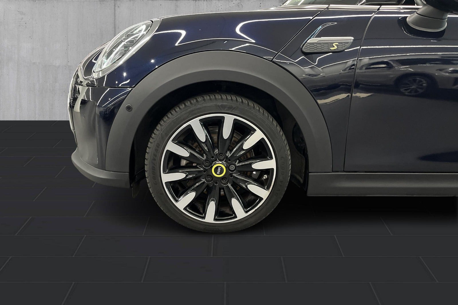Sort Mini Cooper SE fra 2023