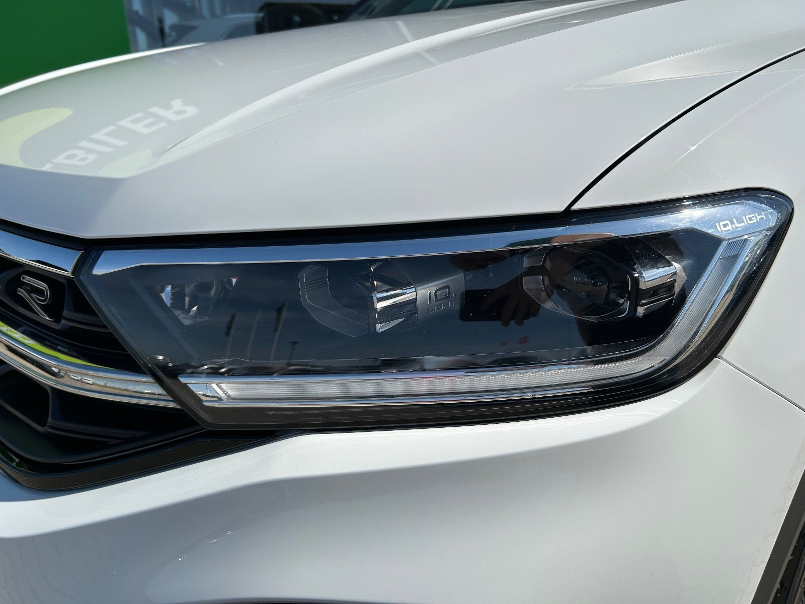 Hvid VW T-Roc fra 2022