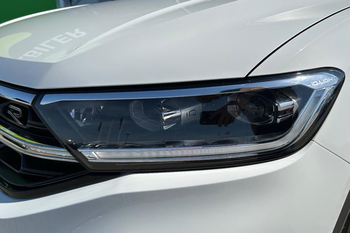 Hvid VW T-Roc fra 2022