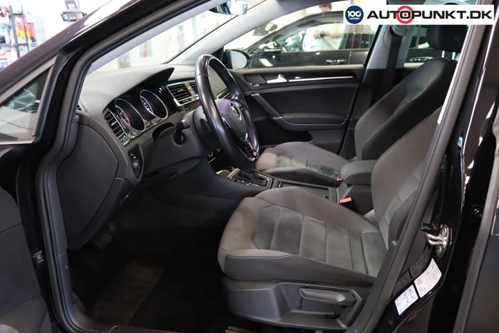 Sort VW Golf VII fra 2020