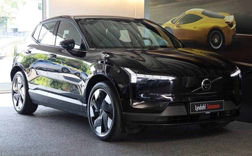 Volvo EX30 Extended Range Ultra