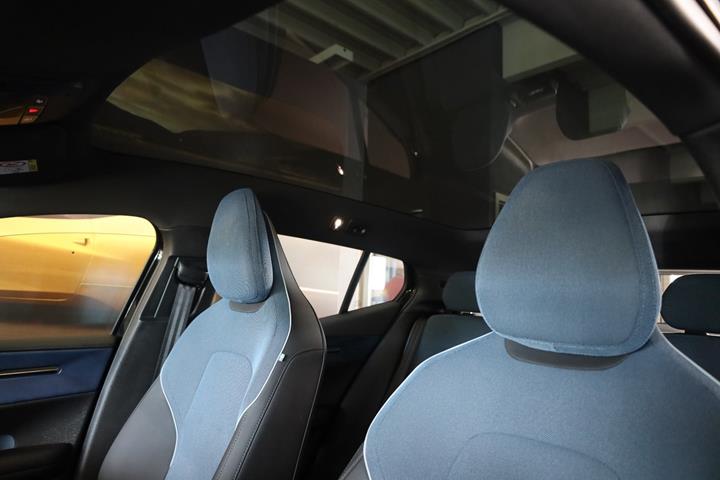 Sort Volvo EX30 fra 2024