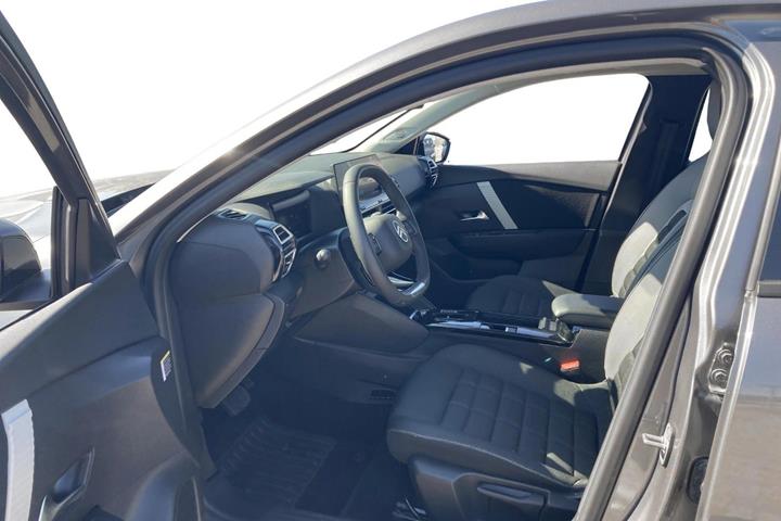 Grå Citroën ë-C4 fra 2025