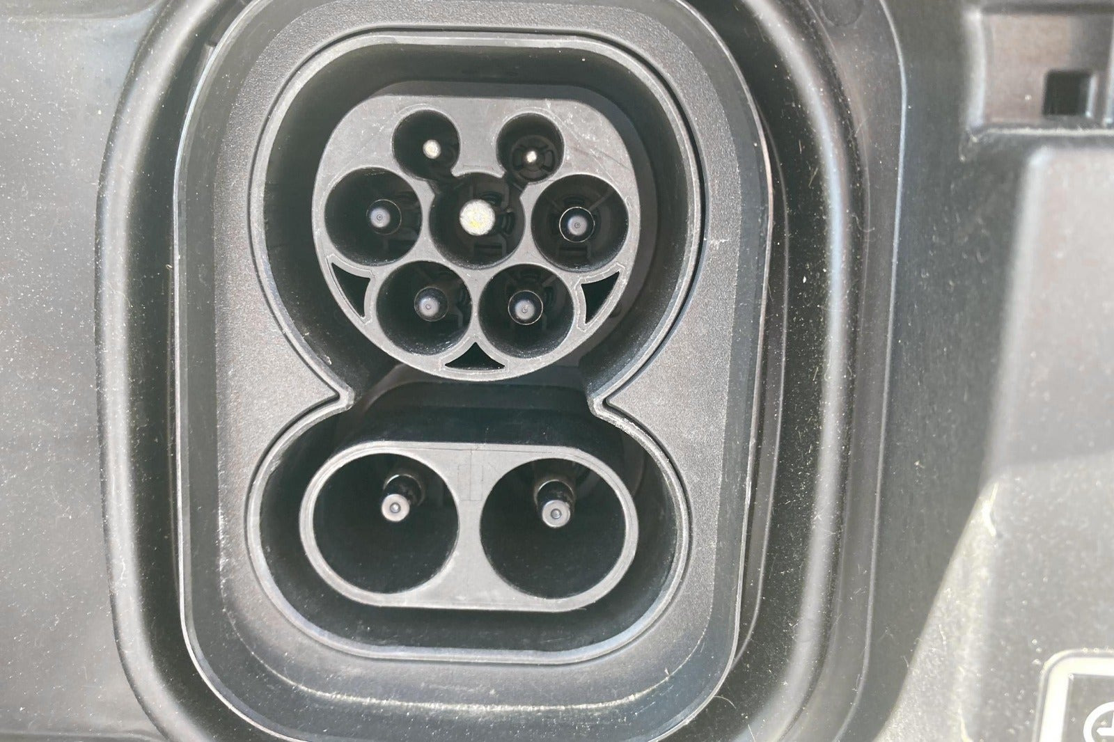 Grå Citroën ë-C4 fra 2025