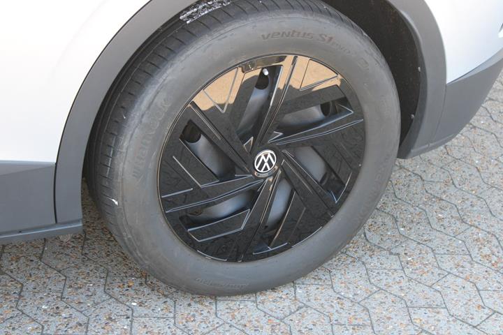 Sølv VW ID.4 fra 2022