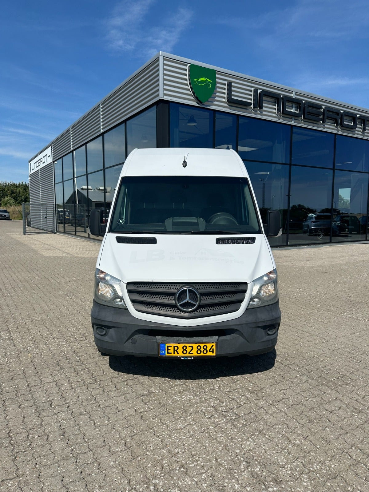 Hvid Mercedes Sprinter 316 fra 2017