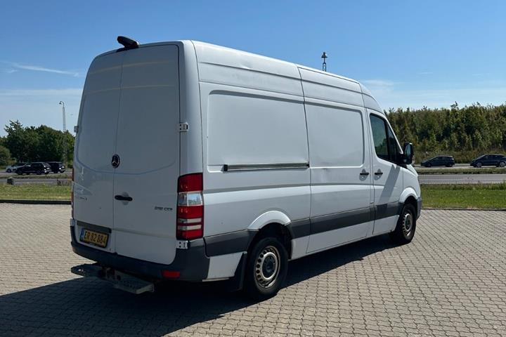 Hvid Mercedes Sprinter 316 fra 2017