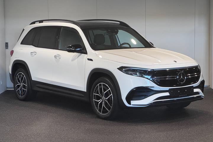 Hvid Mercedes EQB300 fra 2022