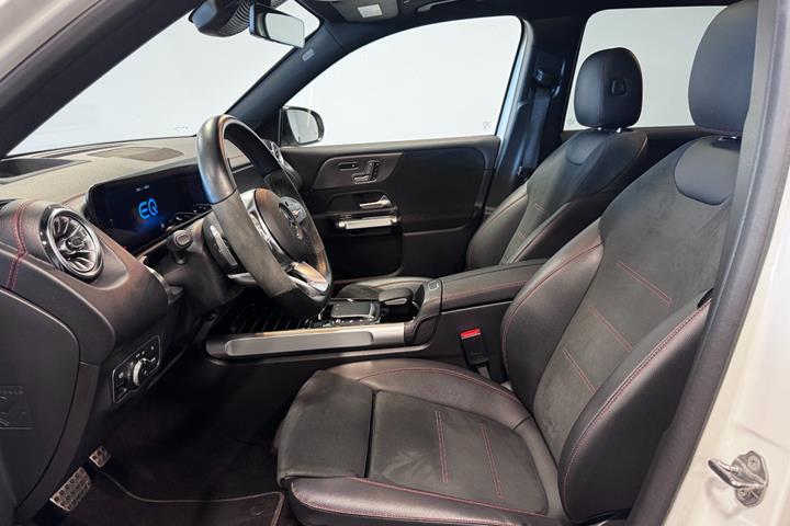 Hvid Mercedes EQB300 fra 2022
