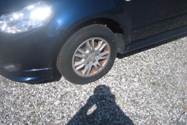 Blå Suzuki SX4 fra 2011
