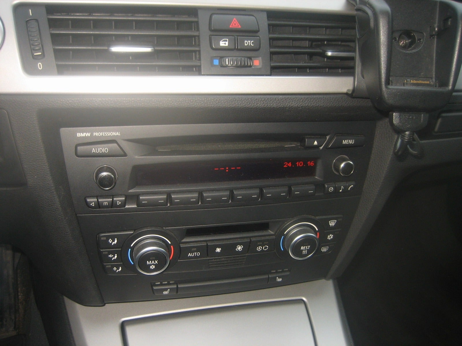 Sort BMW 325d fra 2007