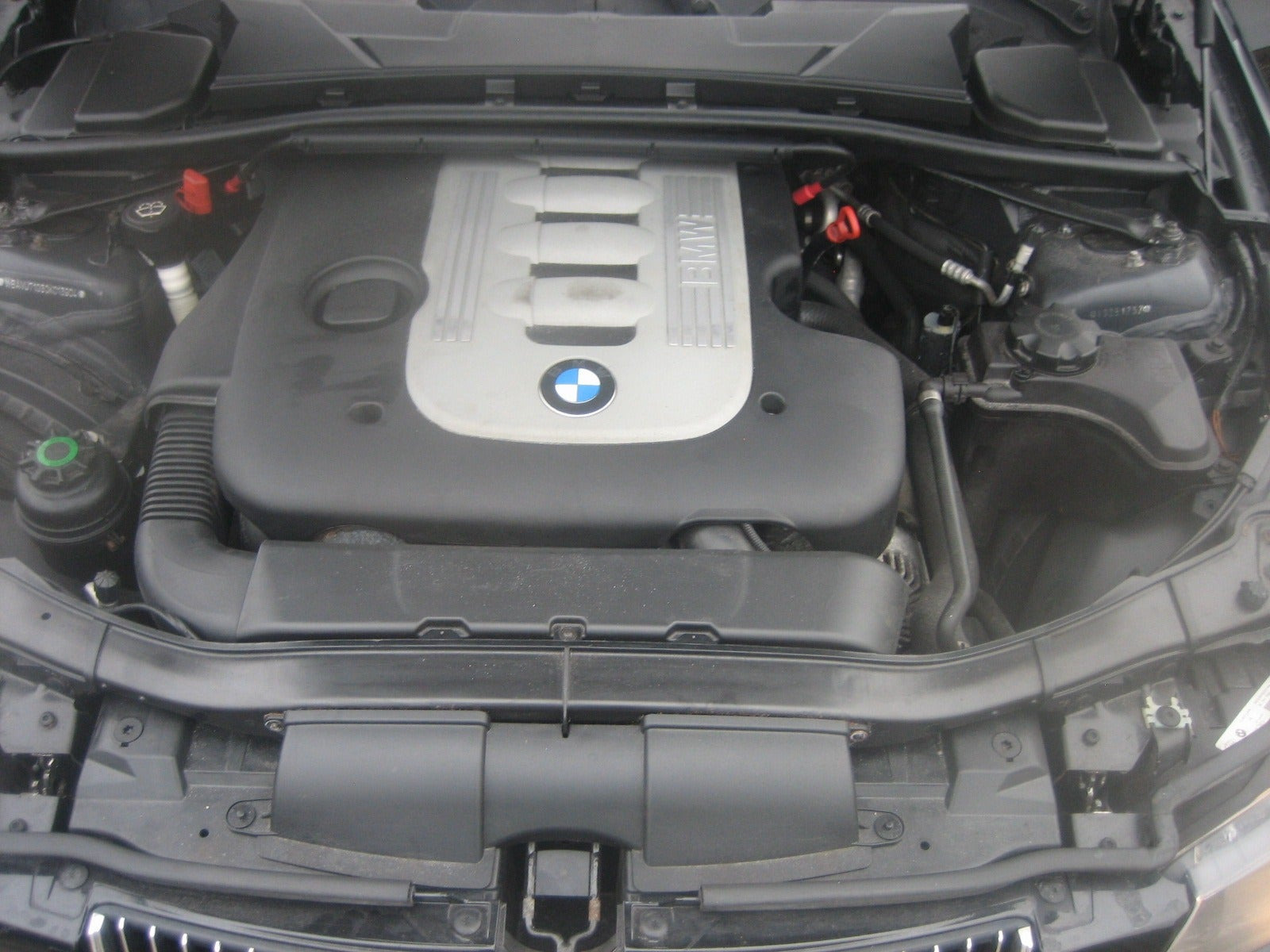 Sort BMW 325d fra 2007