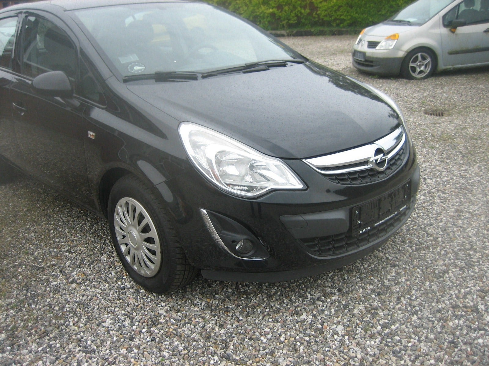 Sort Opel Corsa fra 2012