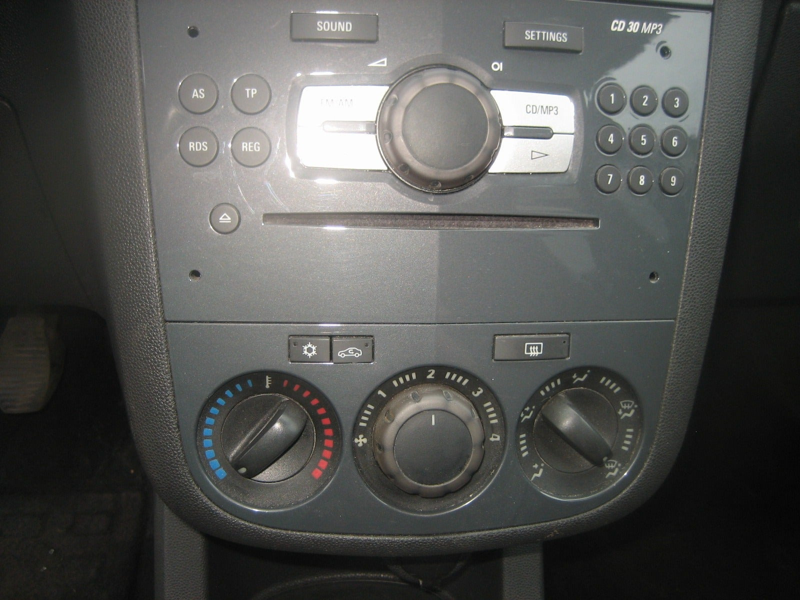 Sort Opel Corsa fra 2012