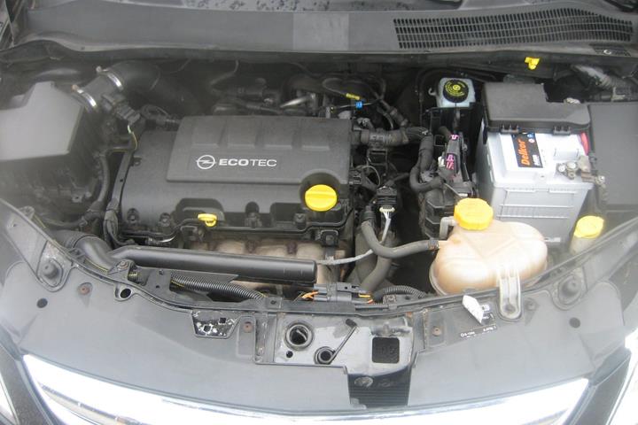 Sort Opel Corsa fra 2012