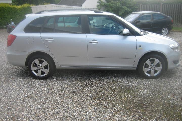 Sølv Skoda Fabia fra 2014