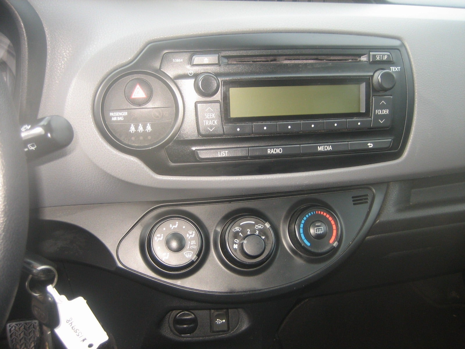 Rød Toyota Yaris fra 2015